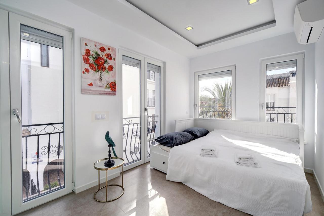 Westminster Puerto Banus Marina Apartment Marbella Exterior photo